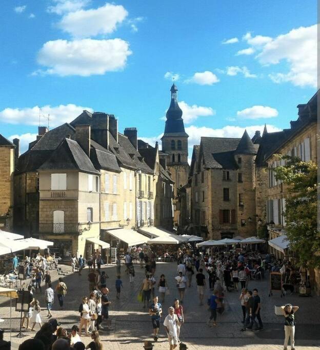 Wonderful House In Sarlat Center With Heated Pool & Jaccuzi Villa Buitenkant foto