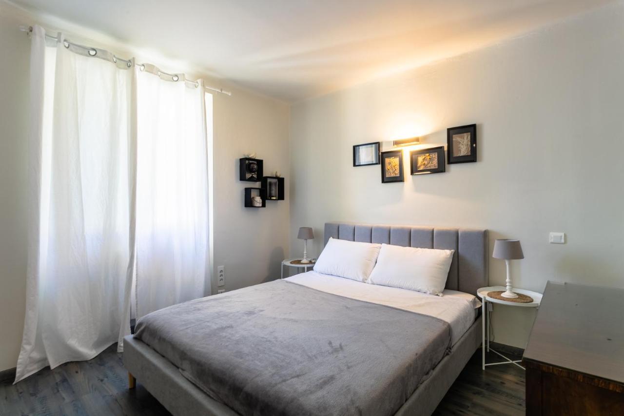 Wonderful House In Sarlat Center With Heated Pool & Jaccuzi Villa Buitenkant foto